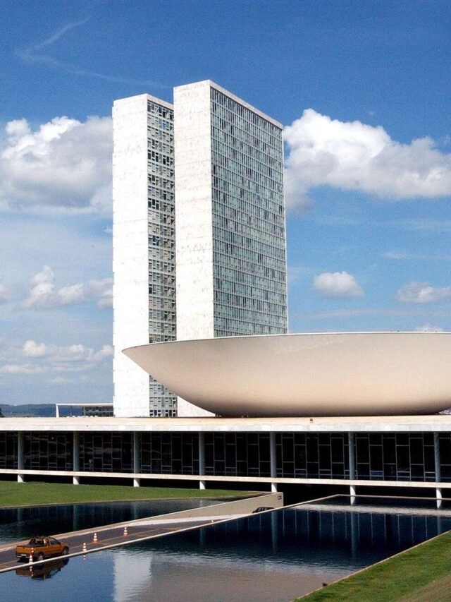 cropped-camara-deputados.jpg