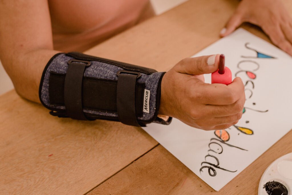 EDUCAÇÃO INCLUSIVA: COMO TECNOLOGIAS ASSISTIVAS ESTÃO TRANSFORMANDO REALIDADES NAS ESCOLAS BRASILEIRAS