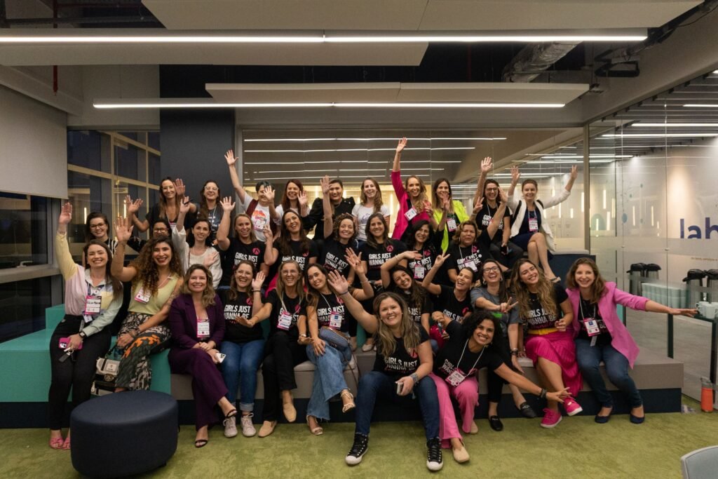 Ladies Summit 2025: Transformando a Liderança Feminina na Tecnologia Brasileira