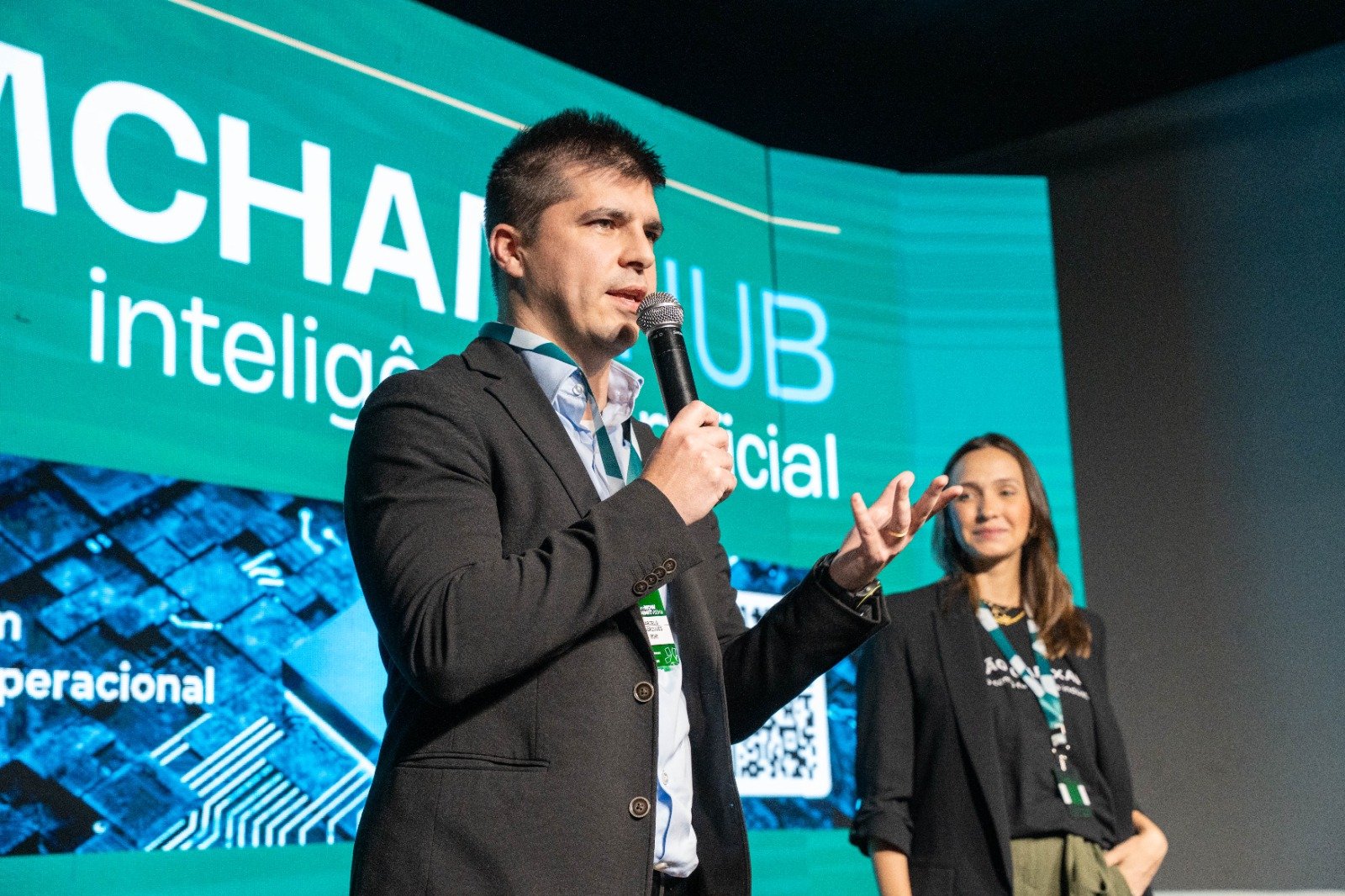 Hub de IA da Amcham e Timenow: Acelere a Inovação Empresarial
