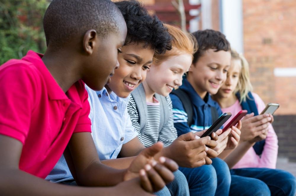 Segurança Online para Crianças: Guia Completo para Pais e Educadores