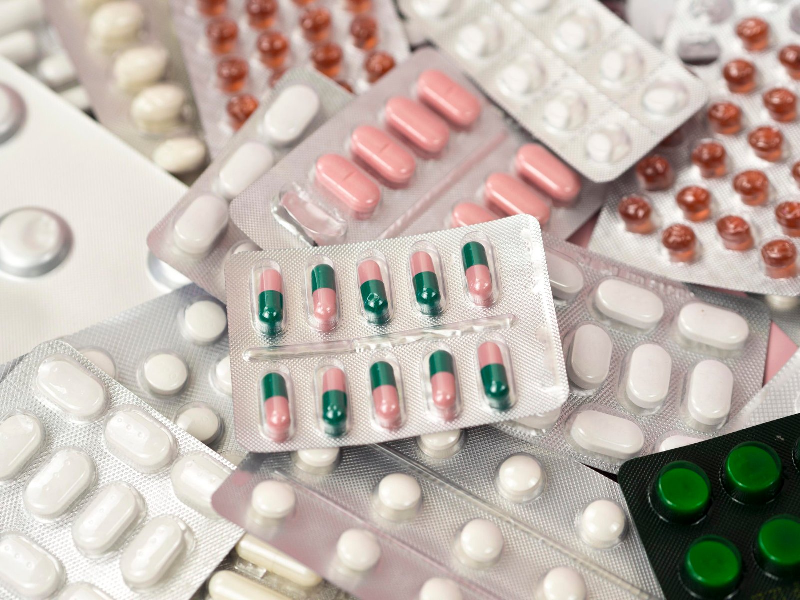 Tecnologia em codificação é aliada em batalha contra a fraude de medicamentos
