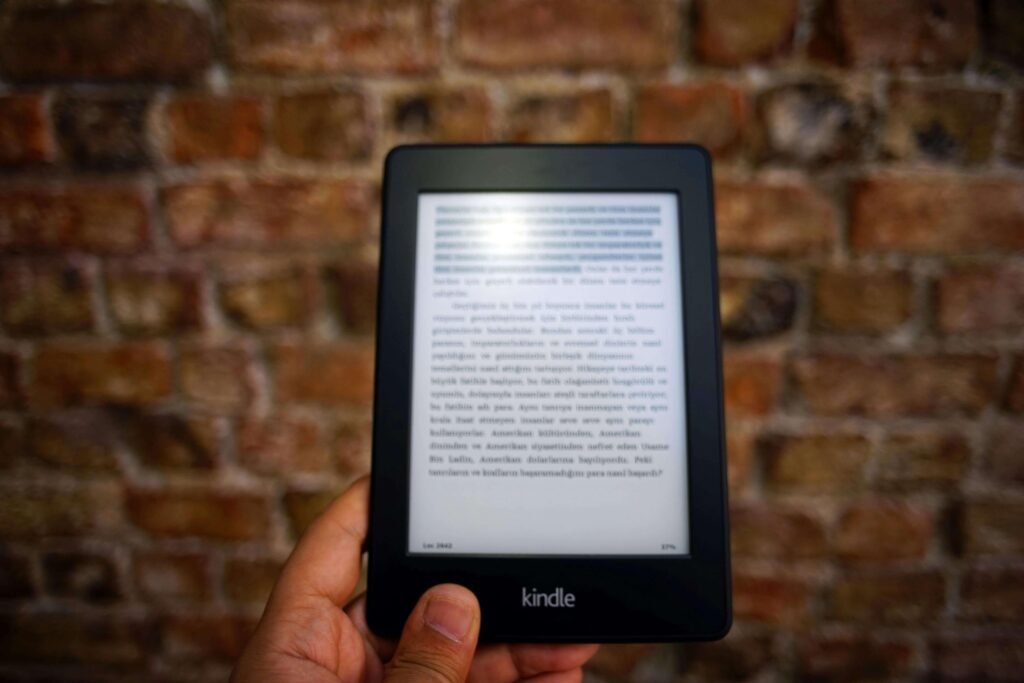 Vale a pena comprar um Kindle? Prós e contras do e-reader da Amazon