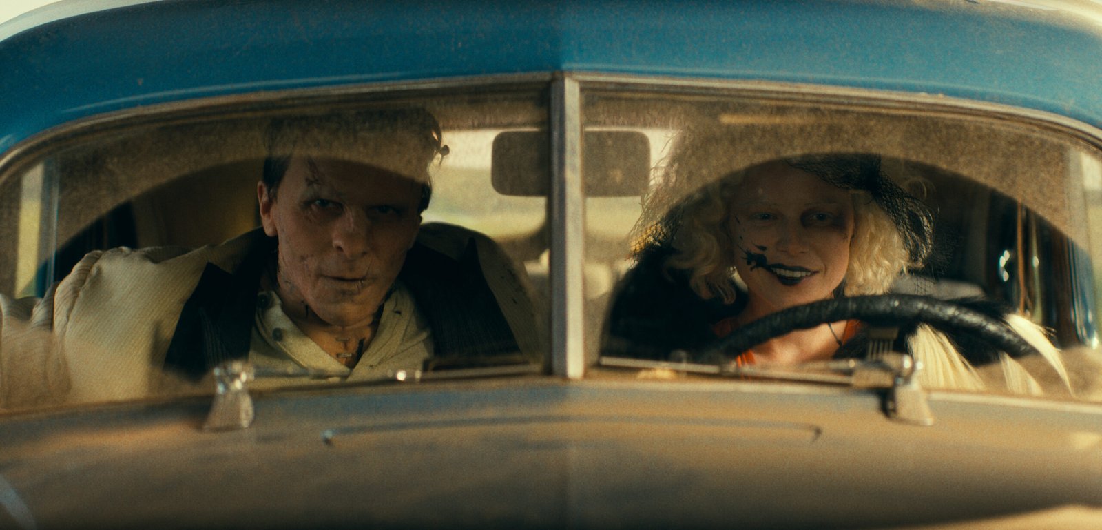 Lá vem 'A Noiva!': Warner Bros. Pictures revela trailer oficial de filme estrelado por Jessie Buckley